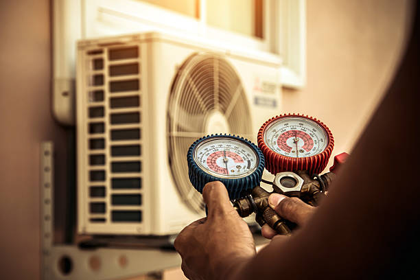 Professional Hvac technician working in Homestead, FL